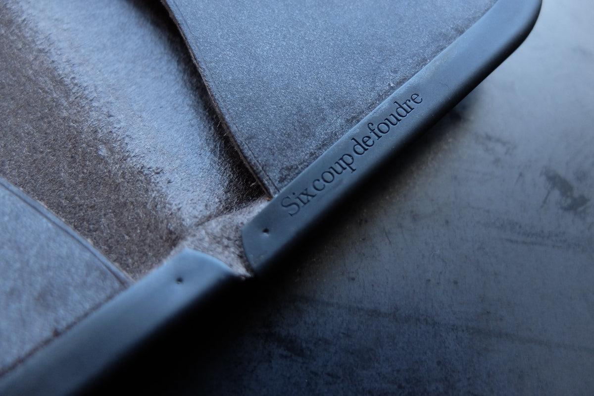 card case <牛革 gray>