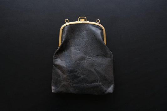 レザーショルダーポーチ <鹿革鉄媒染> |SHO-65D