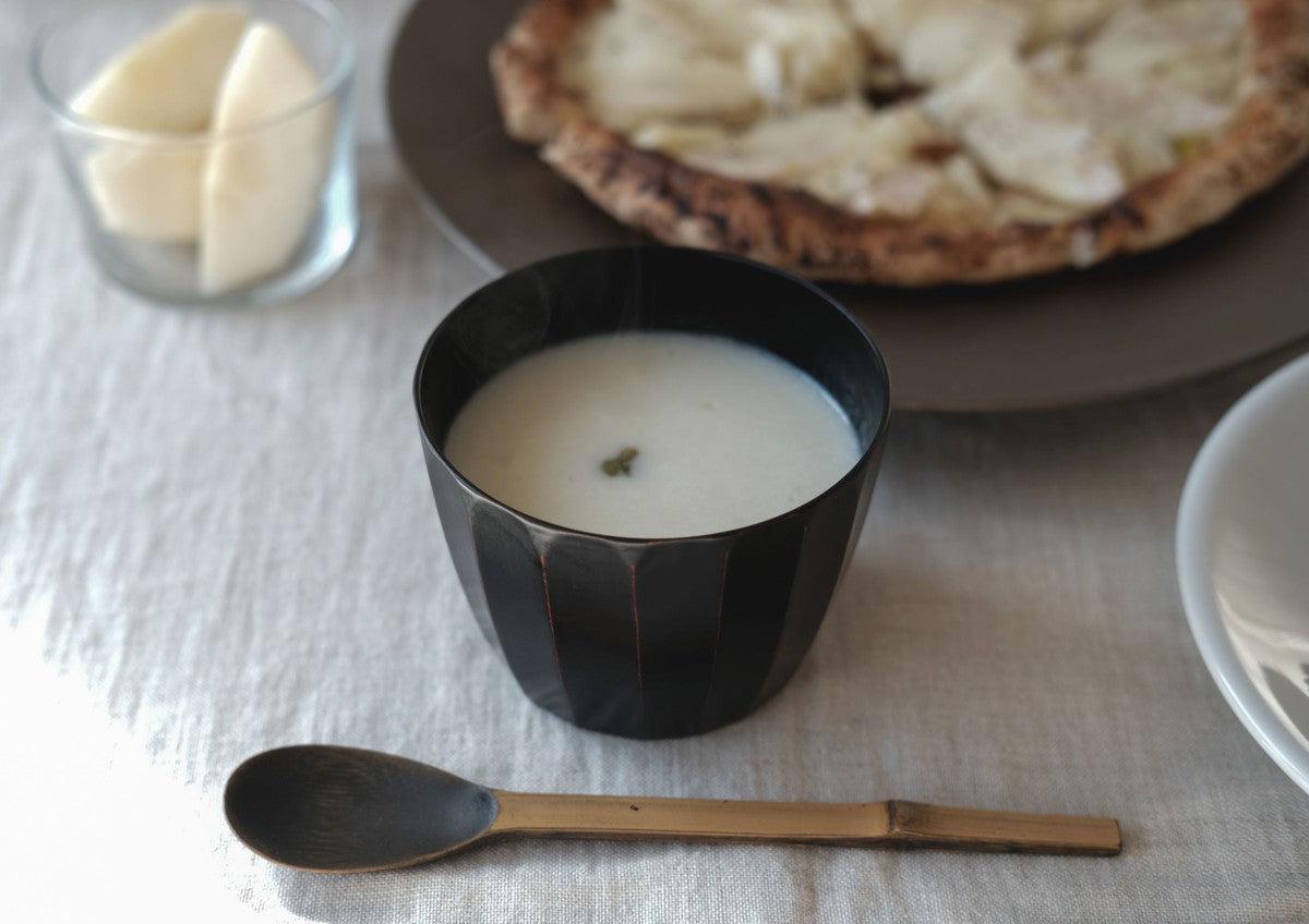 漆塗りのハツリボウル|ミズメザクラ