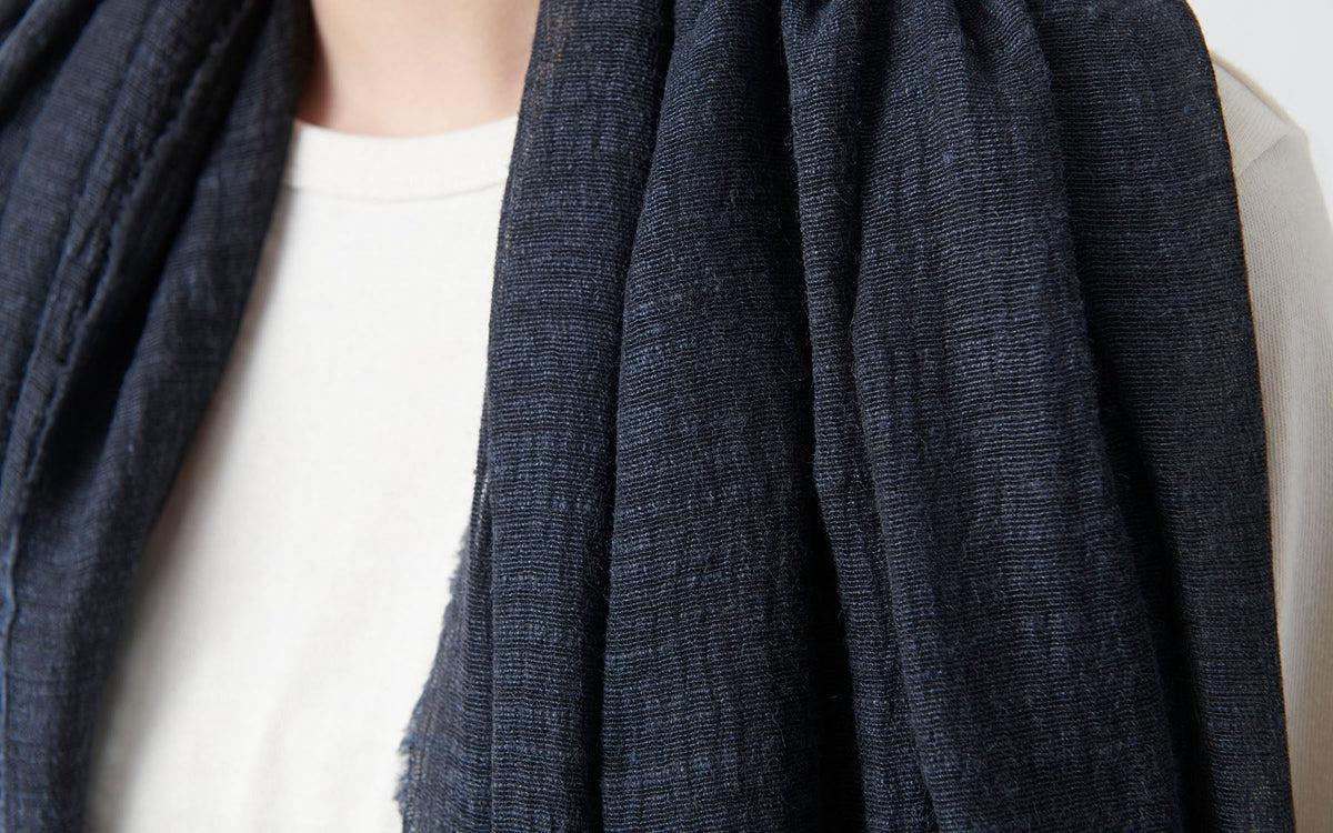 MITTAN / ナーシシルクショール 草木染め 阿仙 SC-28C / unisex