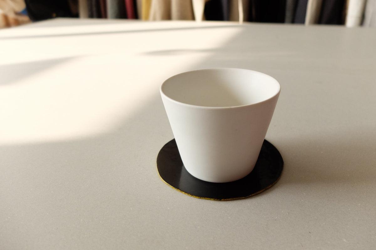 牛革 漆塗コースター 朱×黒