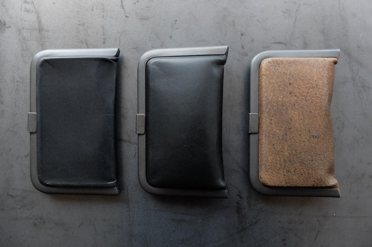 card case <牛革黒染>