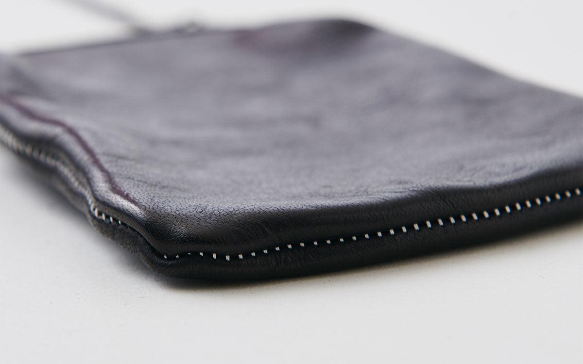 frame porch ＜エゾ鹿革黒染・M＞ レザーショルダーポーチ SHC-21D