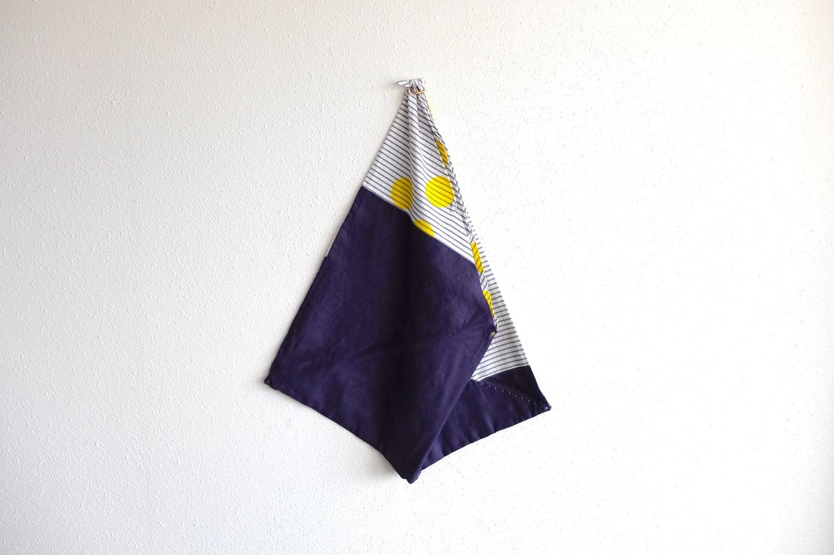 三角まとう｜silk screen textile 三丸