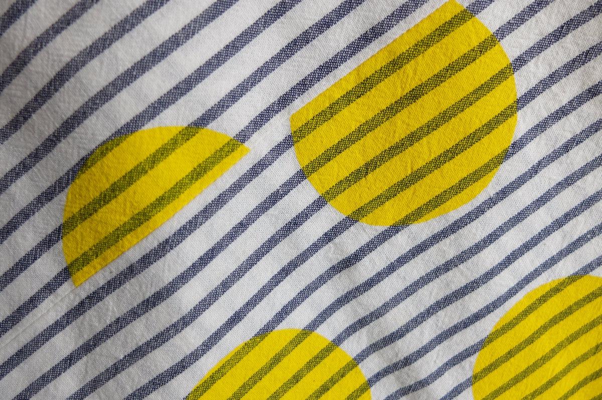 三角まとう｜silk screen textile 三丸