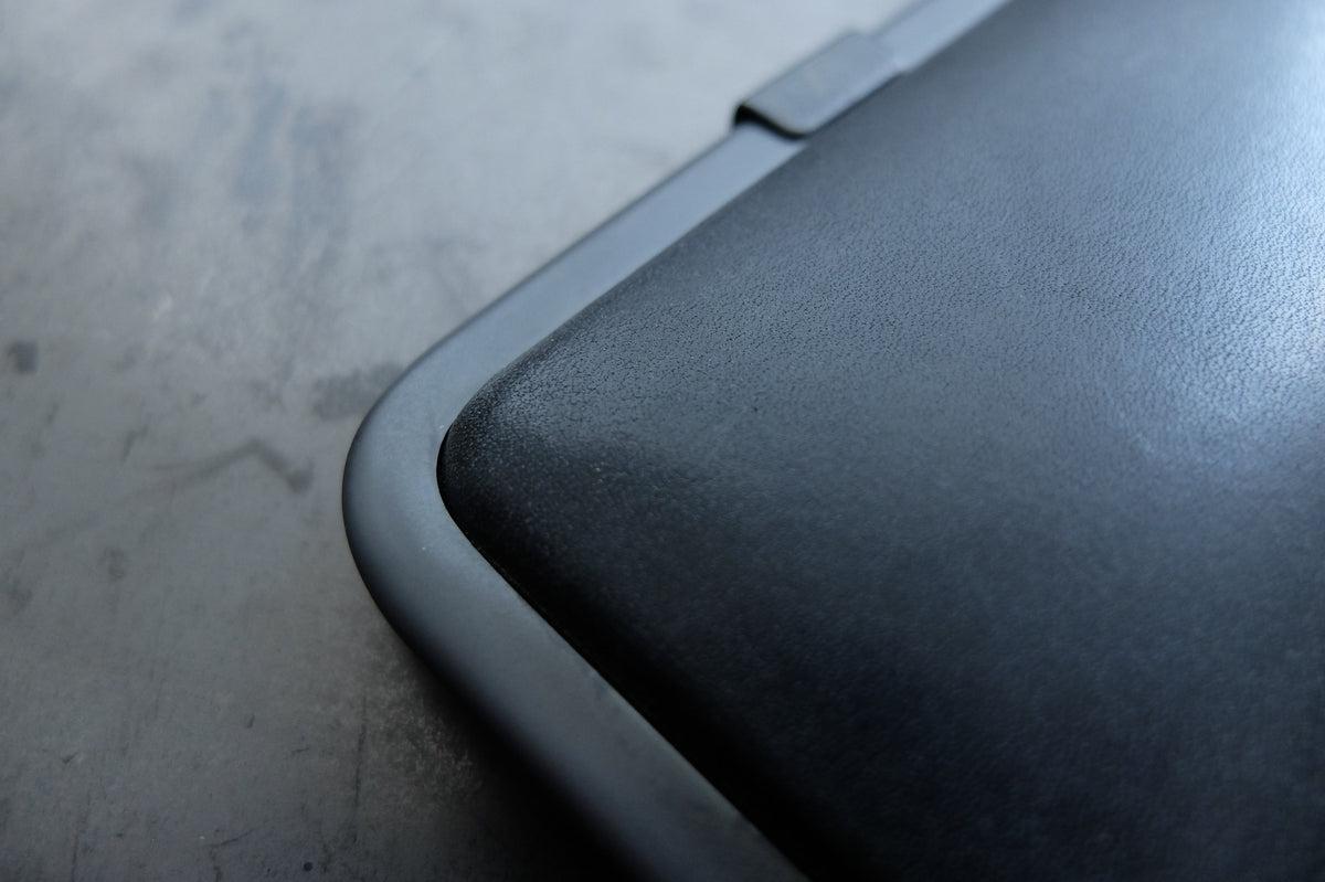 card case ＜牛革 black＞
