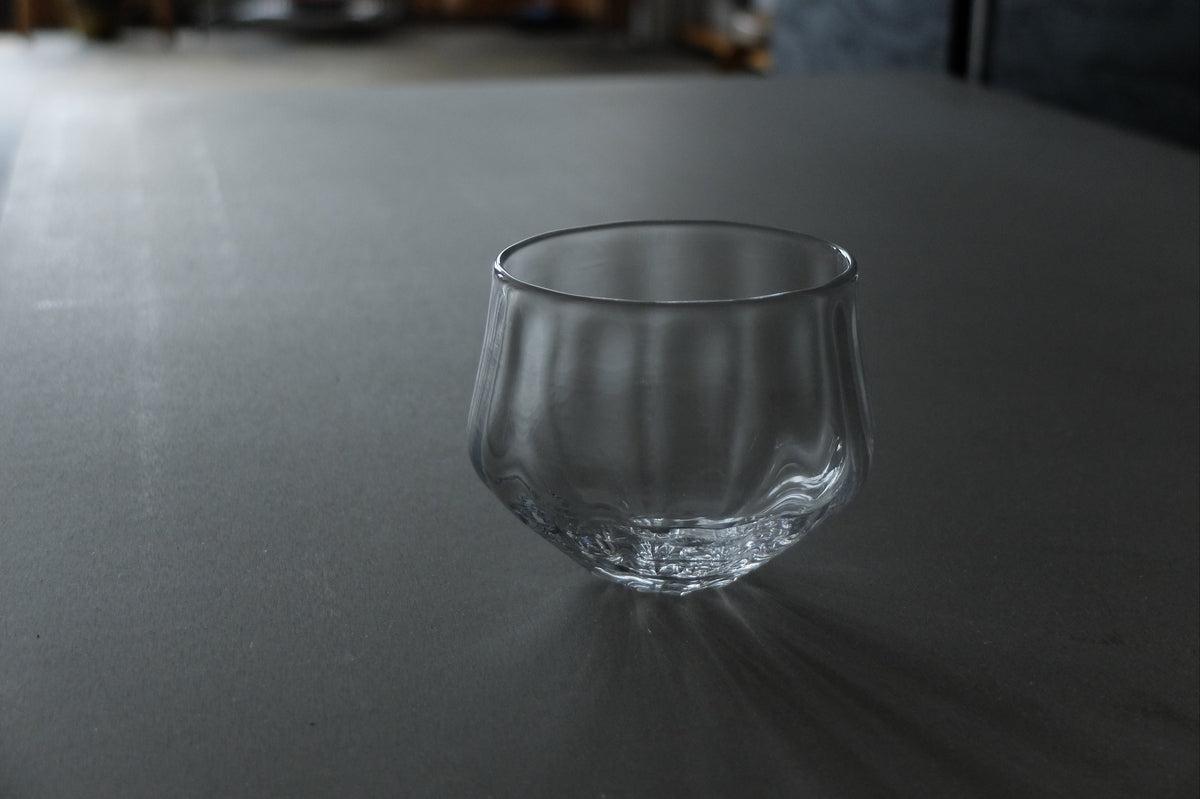 吹きガラスのグラス 六角