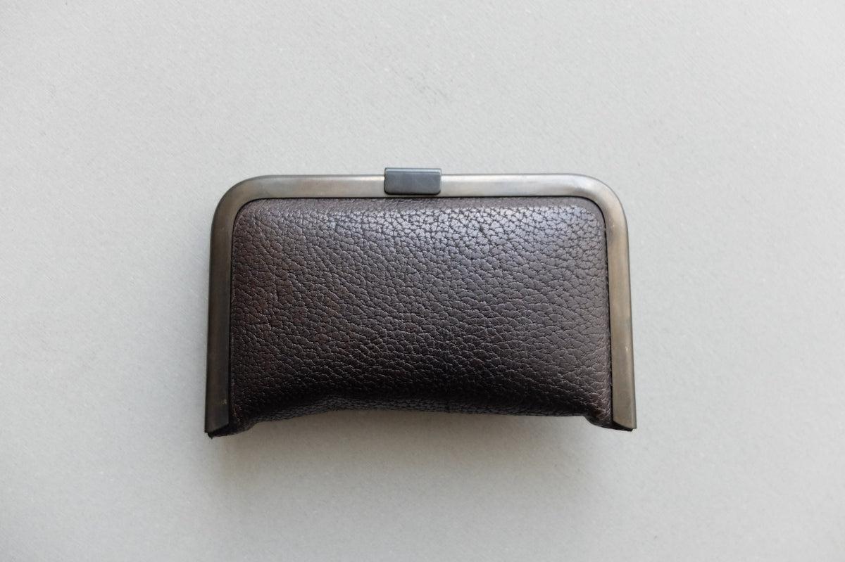 card case ＜熊革鉄媒染＞