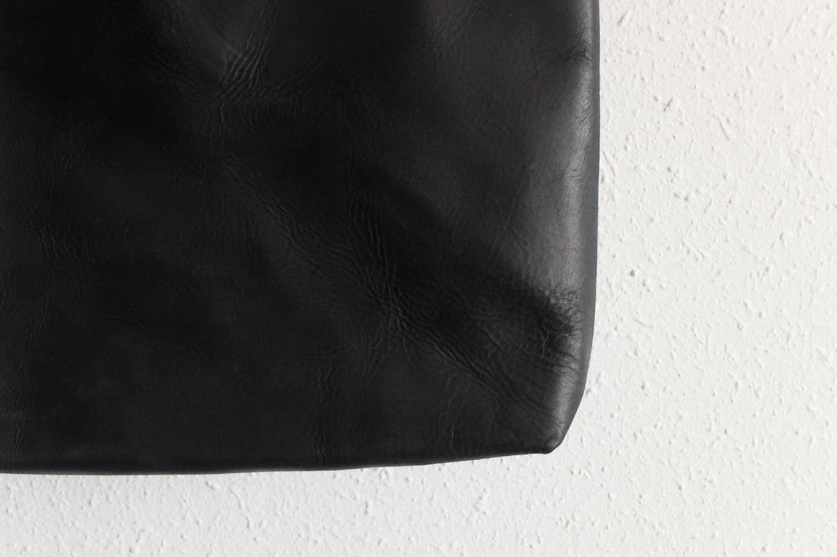レザートートバッグ black ＜M＞