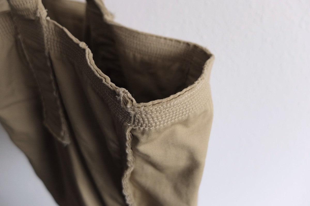 MITTAN / 綿麻ウェザーレイヤードバッグ大 薄茶 BA-19