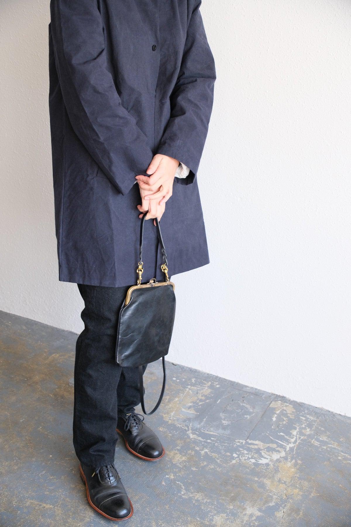 frame porch ＜エゾ鹿革黒染・L＞ レザーショルダーポーチ SHC-31D