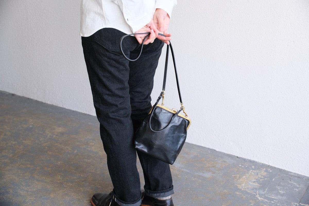 frame porch SHO-61 ＜豚革 黒＞ マスタードストライプ裏地