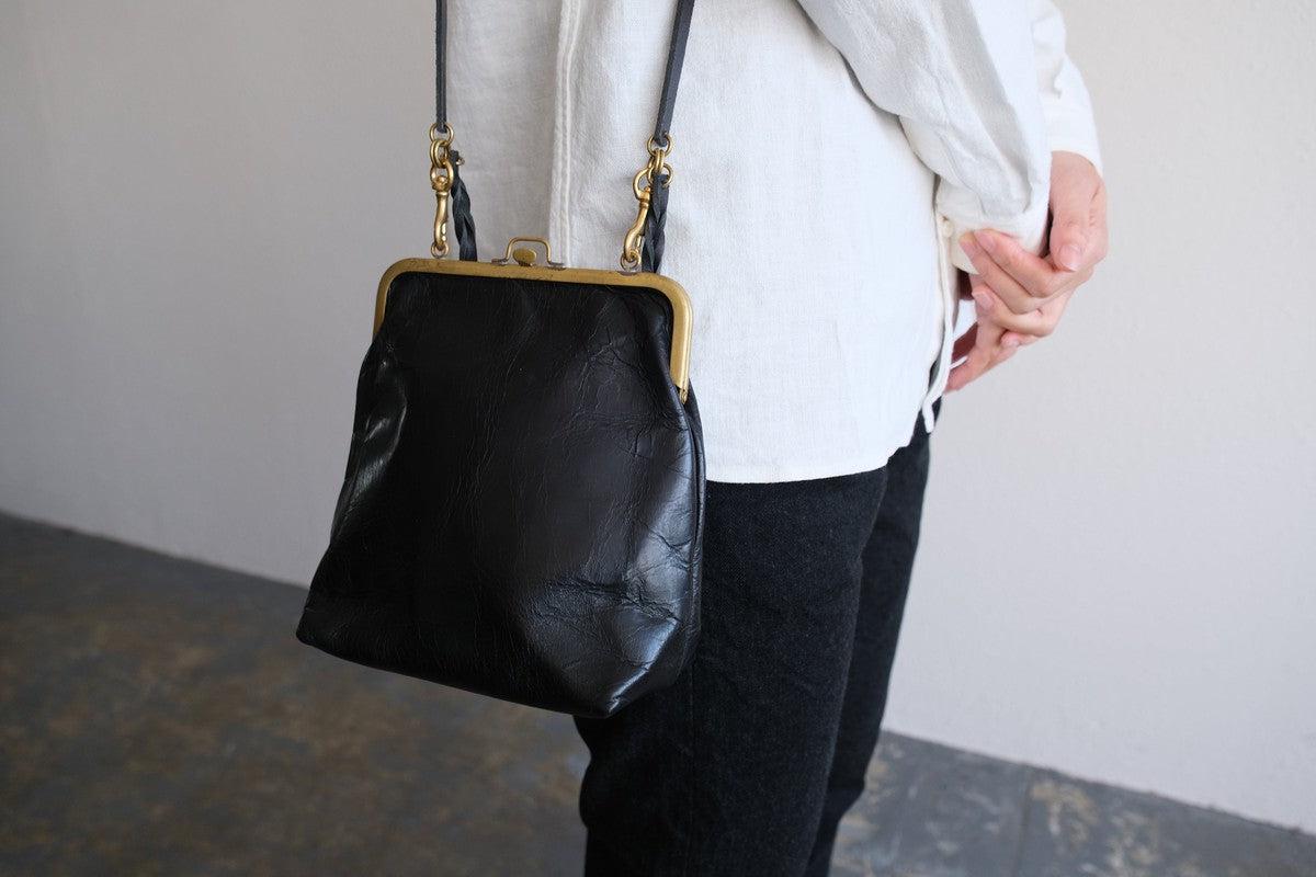 frame porch SHO-61 ＜豚革 黒＞ マスタードストライプ裏地