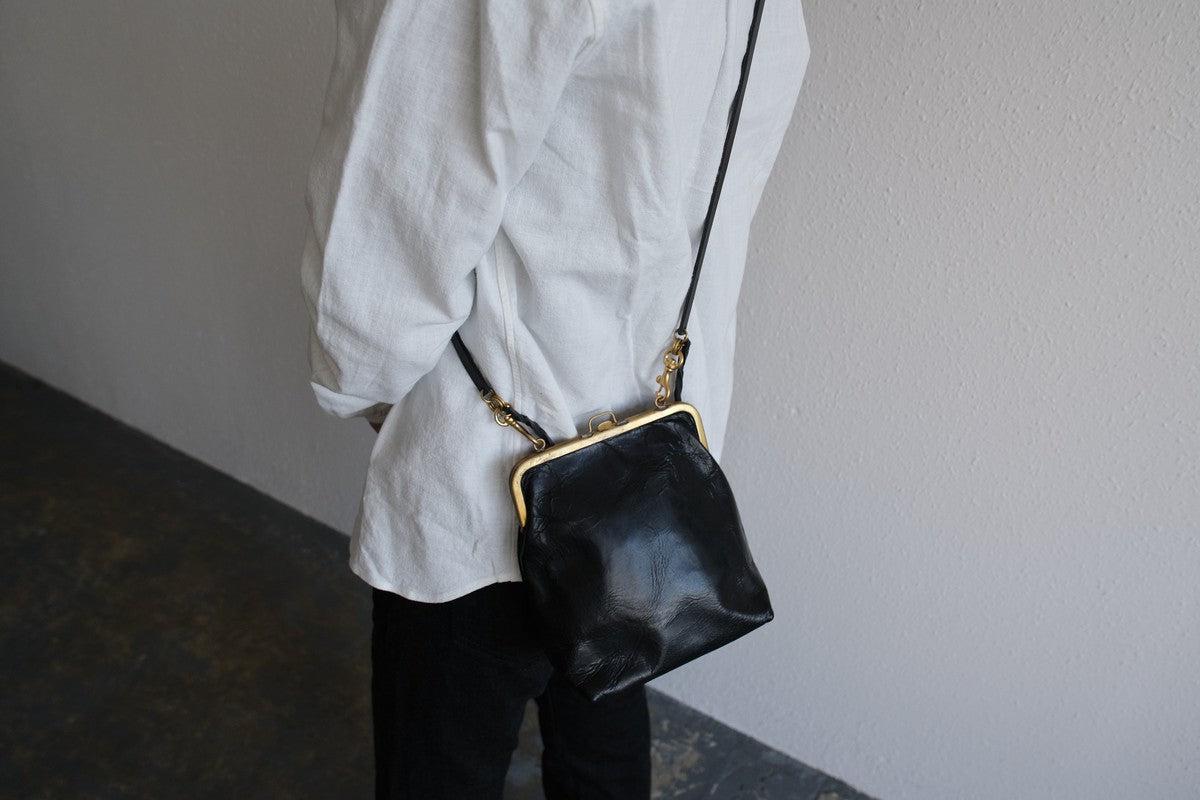 frame porch SHO-61 ＜豚革 黒＞ マスタードストライプ裏地