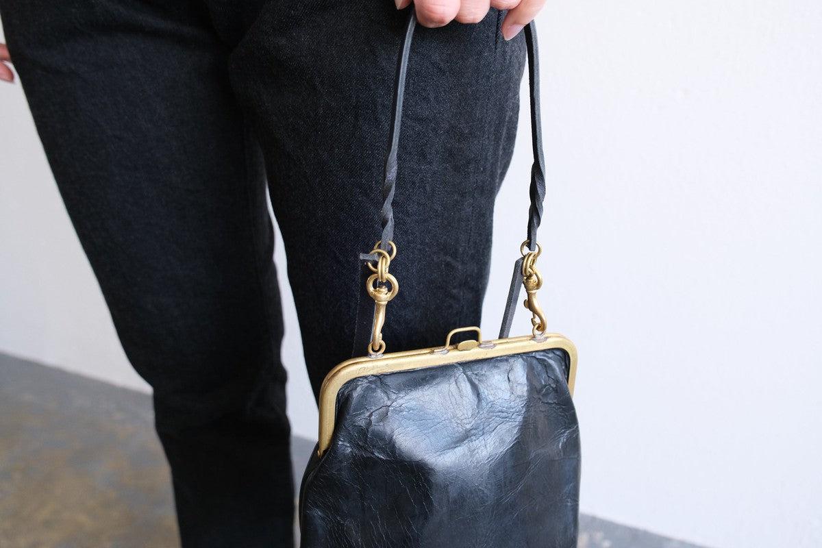 frame porch SHO-61 ＜豚革 黒＞ マスタードストライプ裏地