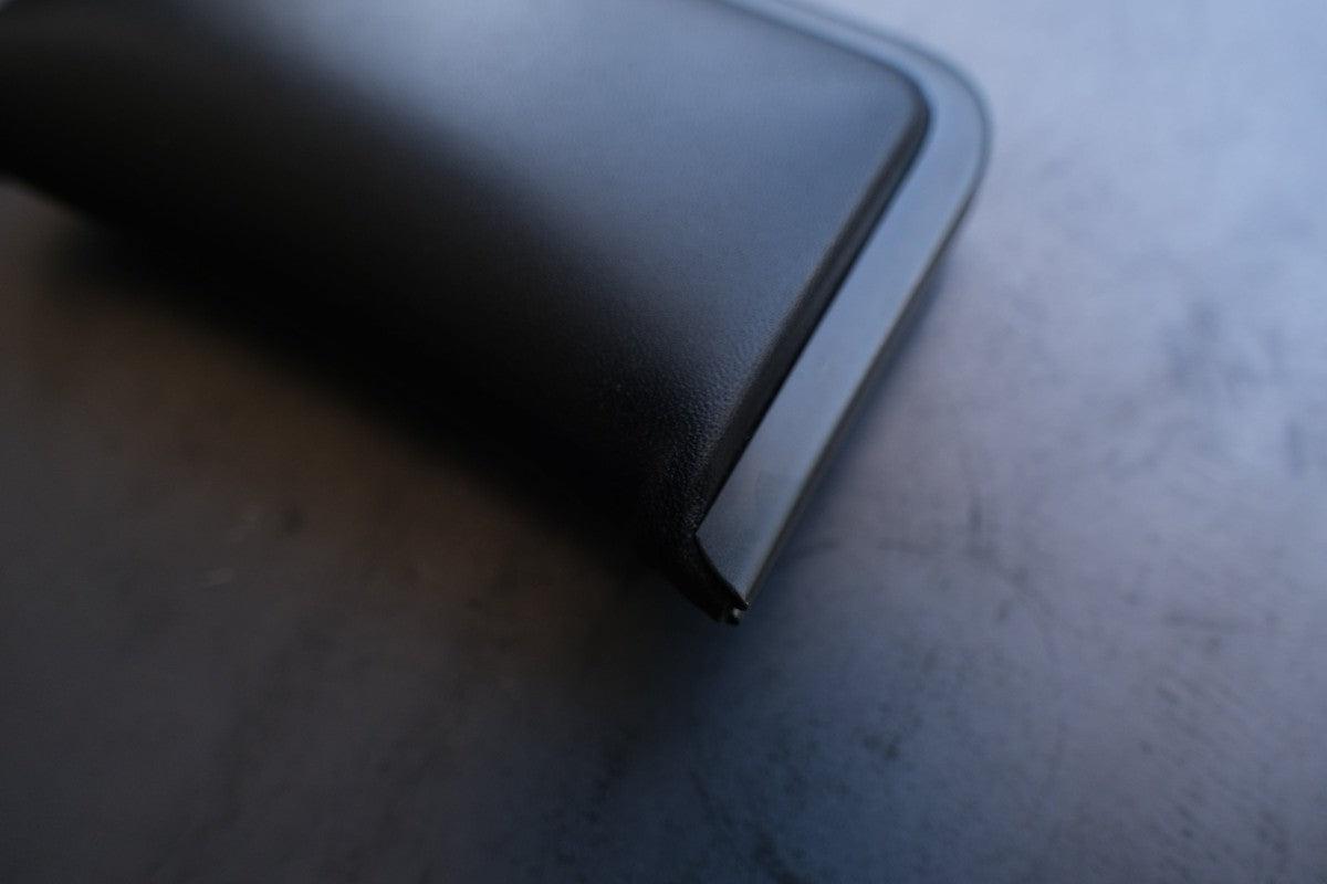 card case ＜牛革 maremma black＞