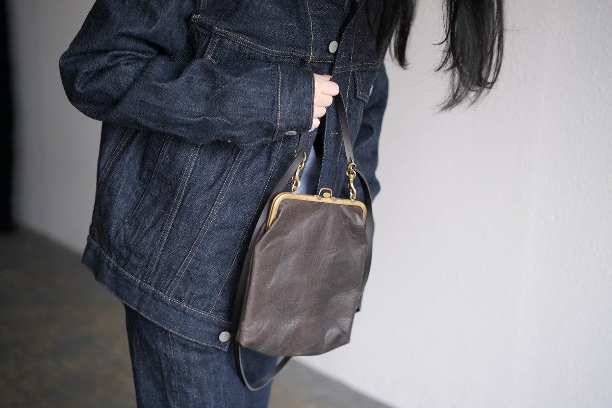 frame porch ＜鹿革鉄媒染・L＞ レザーショルダーポーチ SHC-31D