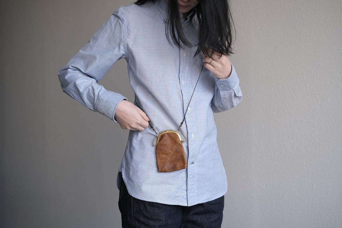 レザーショルダーミニポーチ ＜鹿革ヌメオイル＞ ｜SHC-82D