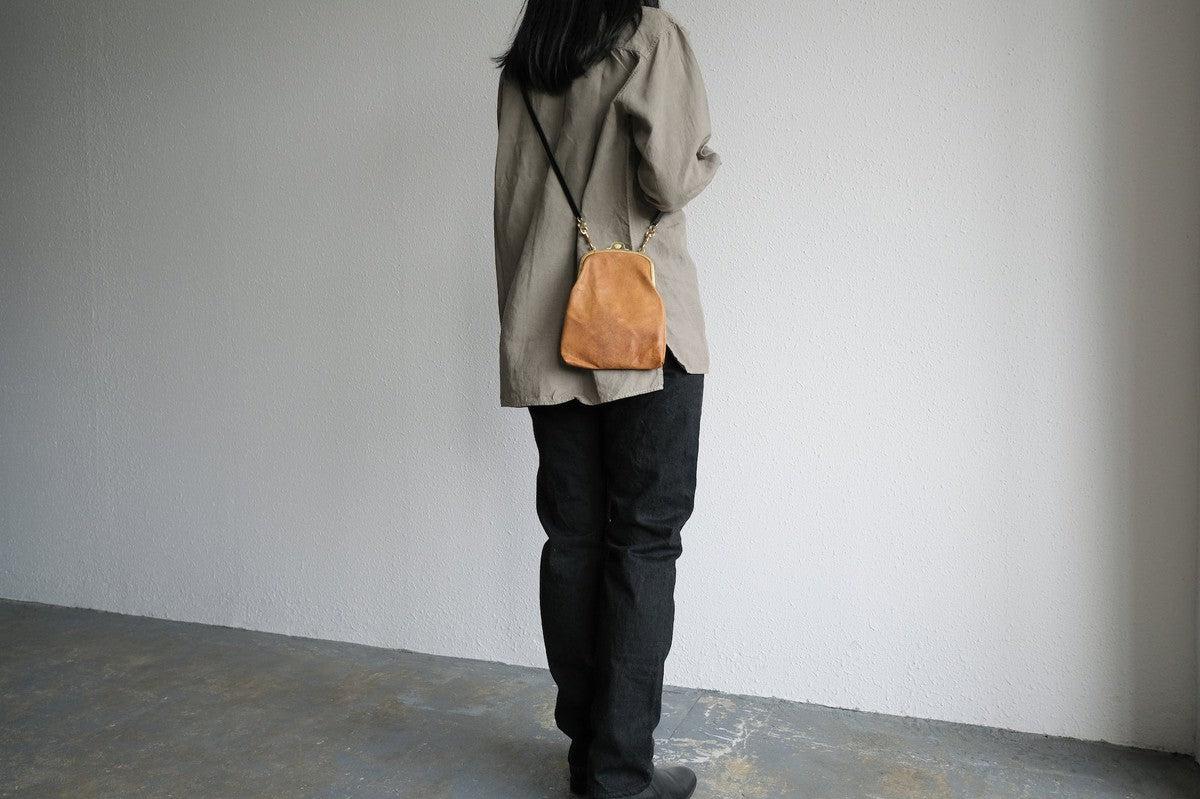 レザーショルダーポーチ ＜鹿革ヌメオイル＞ ｜SHO-65D