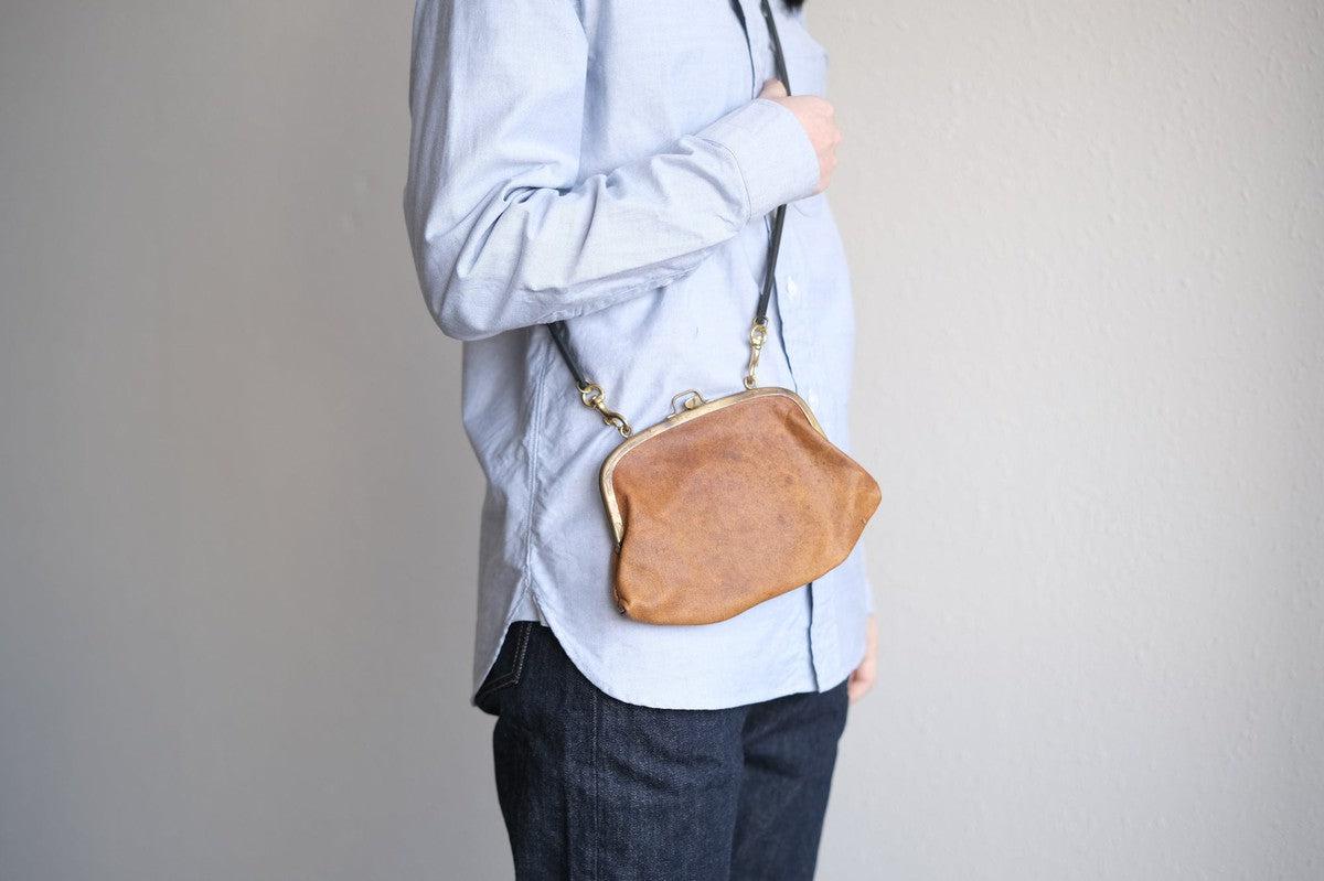 レザーショルダーポーチ ＜鹿革ヌメオイル＞ ｜SLAO-02SD