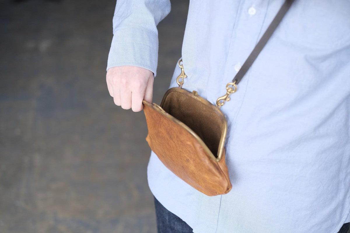 レザーショルダーポーチ ＜鹿革ヌメオイル＞ ｜SLAO-02SD