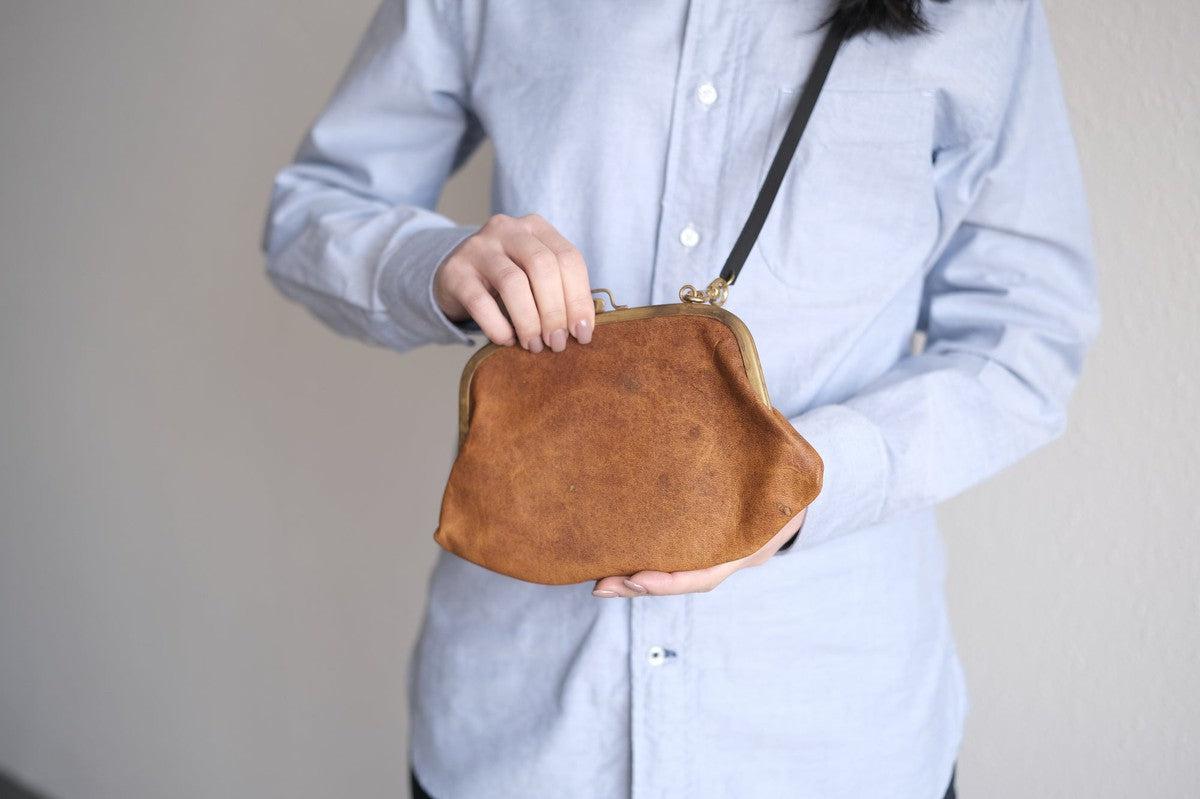 レザーショルダーポーチ ＜鹿革ヌメオイル＞ ｜SLAO-02SD