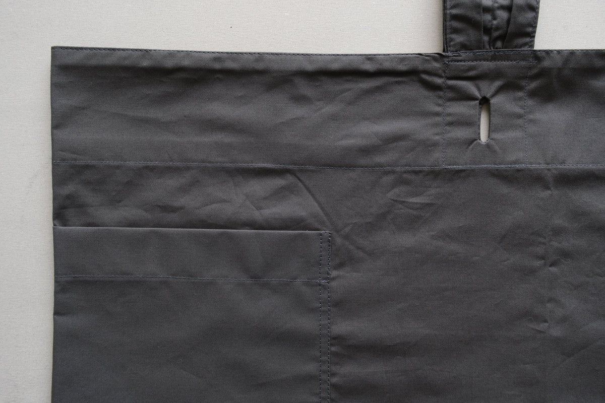 きるもの｜袈裟エプロン｜コットンタイプライター｜ダークグレー｜unisex freesize