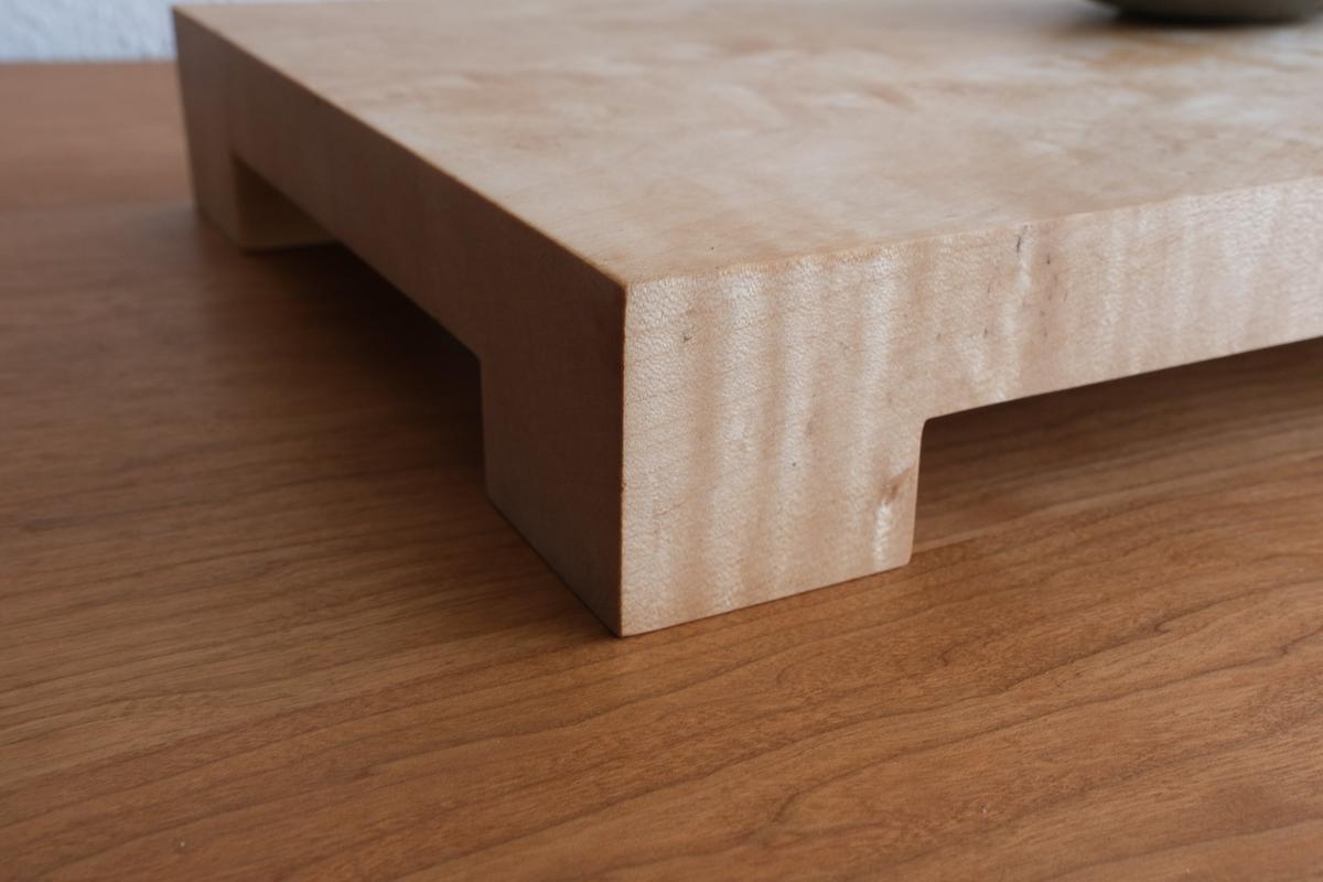 無垢材の切出し脚付き台 ハードメープル オイル仕上げ ＜2＞