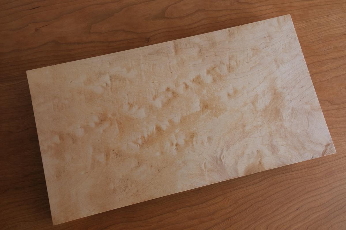 無垢材の切出し脚付き台 ハードメープル オイル仕上げ ＜2＞