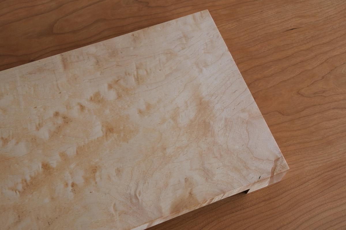 無垢材の切出し脚付き台 ハードメープル オイル仕上げ ＜2＞