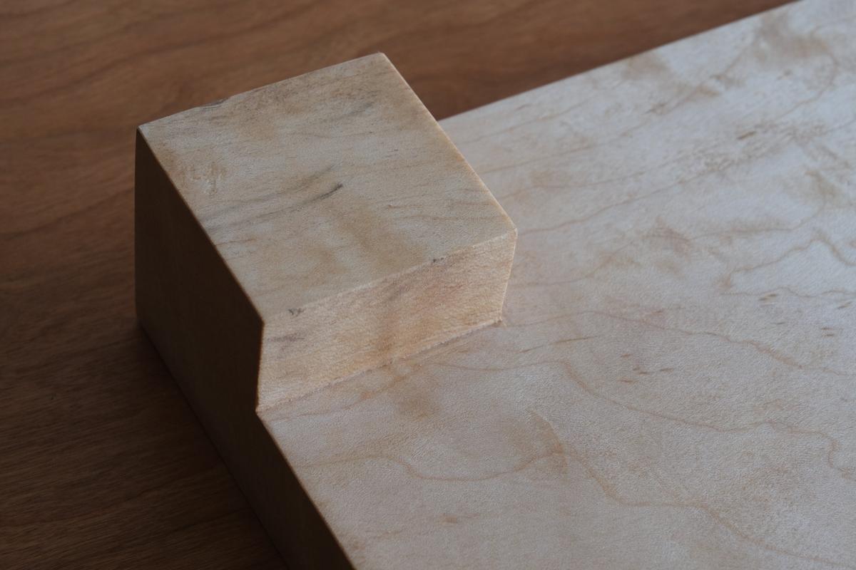 無垢材の切出し脚付き台 ハードメープル オイル仕上げ ＜2＞