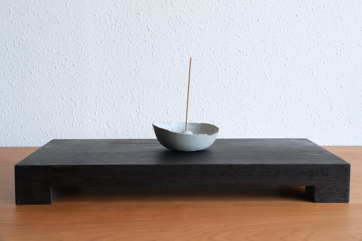 無垢材の切出し脚付き台 ウェンジ オイル仕上げ ＜2＞