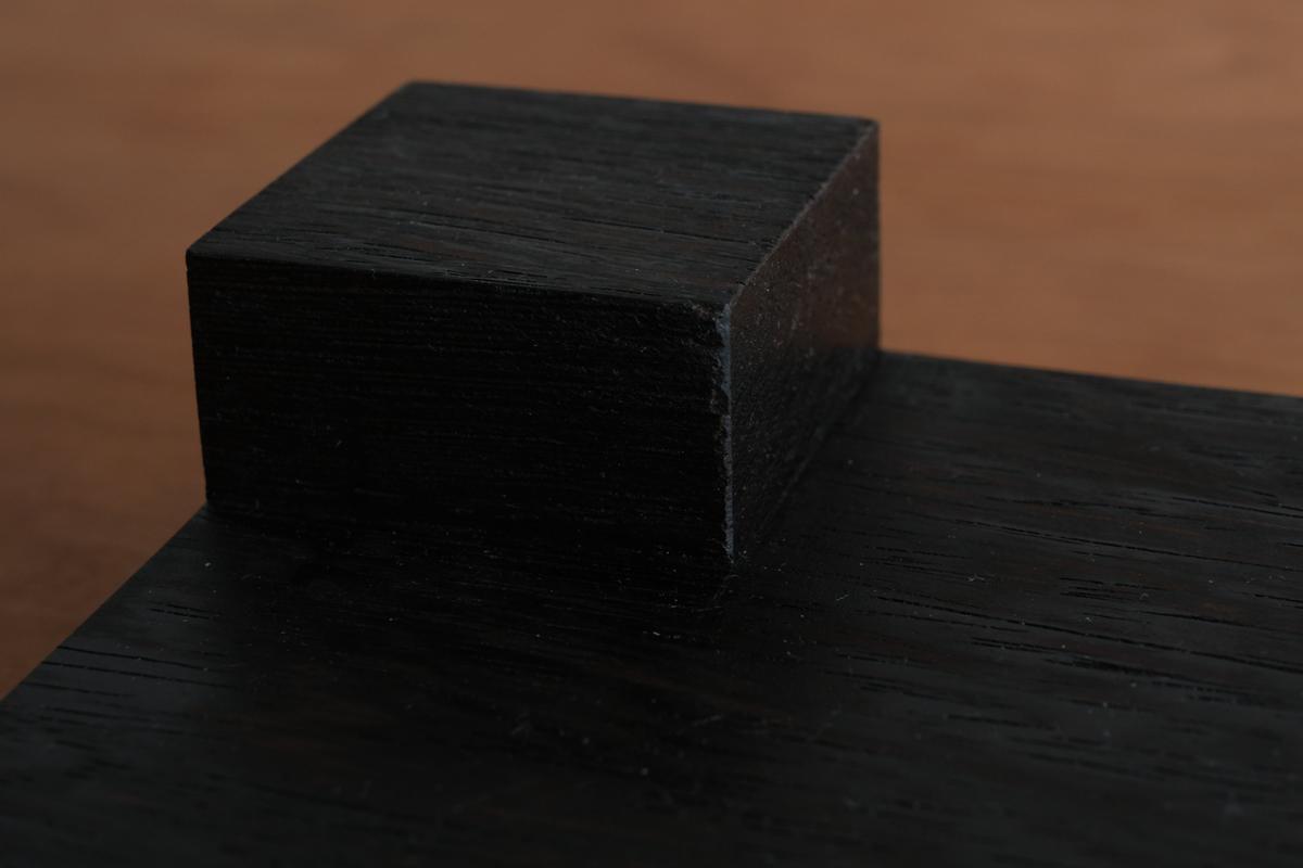 無垢材の切出し脚付き台 ウェンジ オイル仕上げ ＜2＞