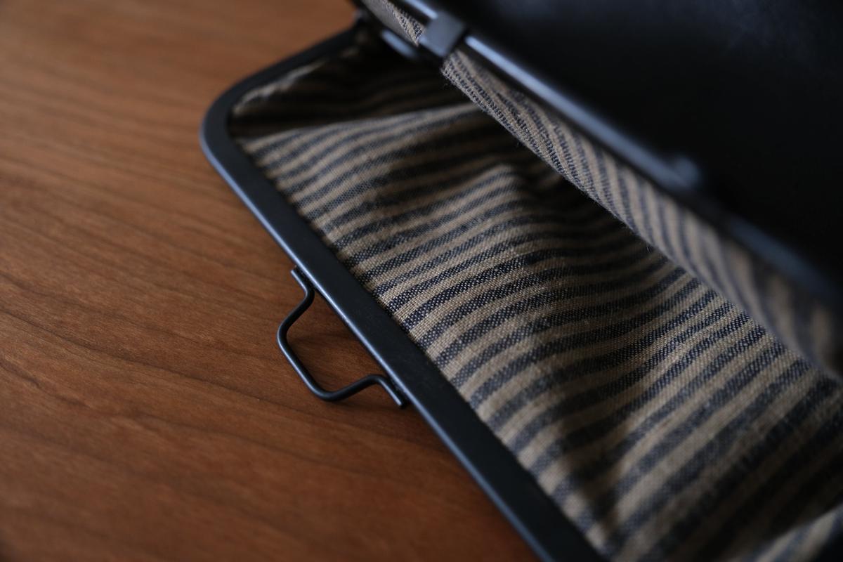 frame porch SHO-61 ＜鹿革 黒 / 滋賀-10＞ マスタードストライプ裏地