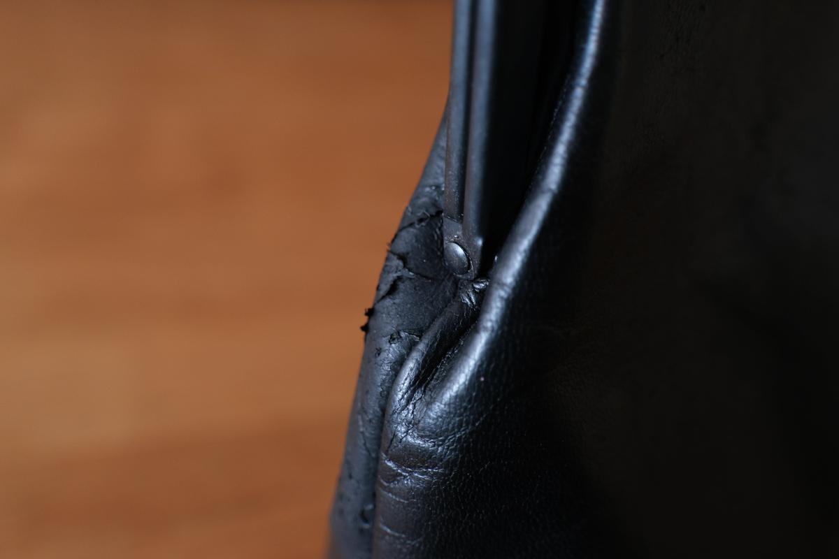 frame porch SHO-61 ＜鹿革 黒 / 滋賀-10＞ マスタードストライプ裏地