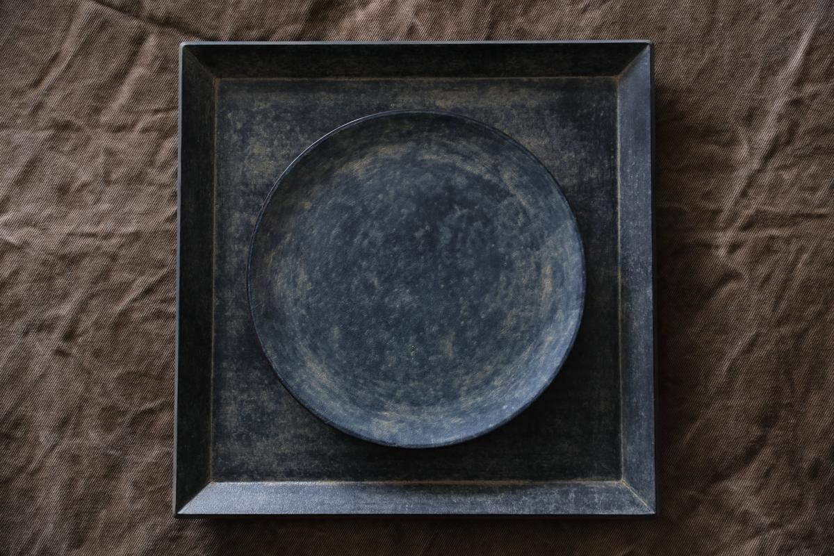 一閑張四角盆 寄竹