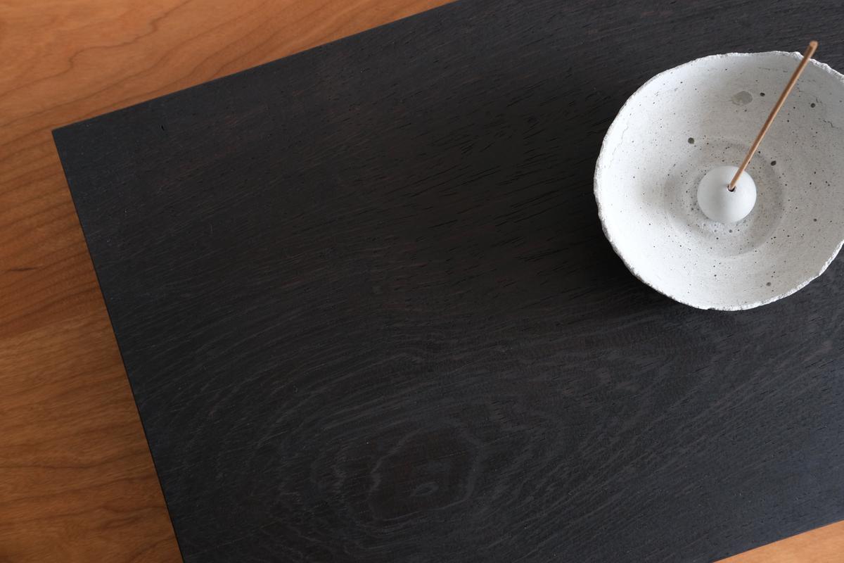 無垢材の切出し脚付き台 ウェンジ オイル仕上げ ＜4＞