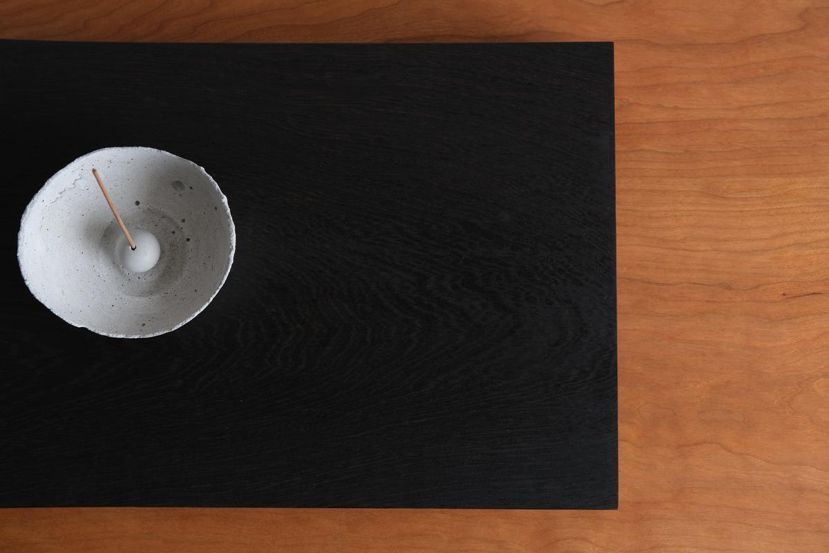 無垢材の切出し脚付き台 ウェンジ オイル仕上げ ＜4＞