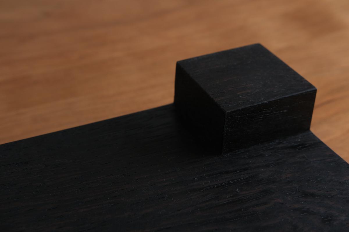 無垢材の切出し脚付き台 ウェンジ オイル仕上げ ＜4＞