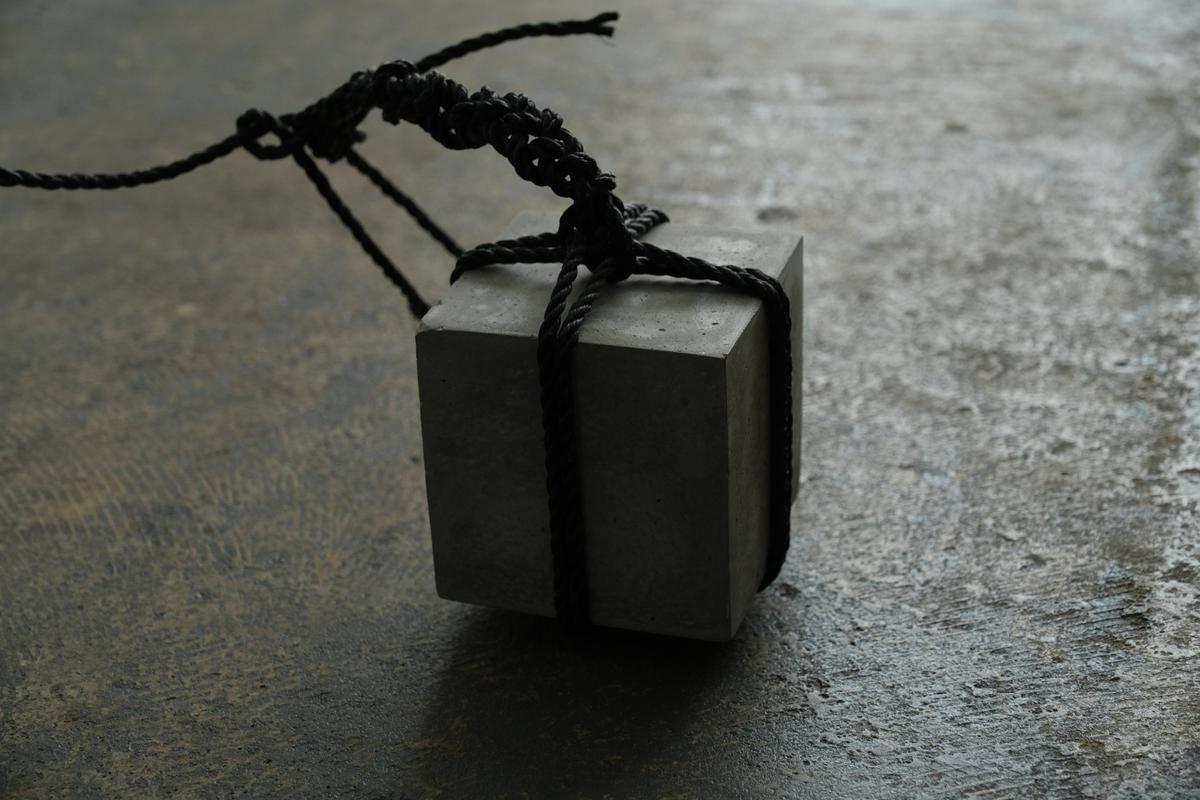 モルタル関守石｜大