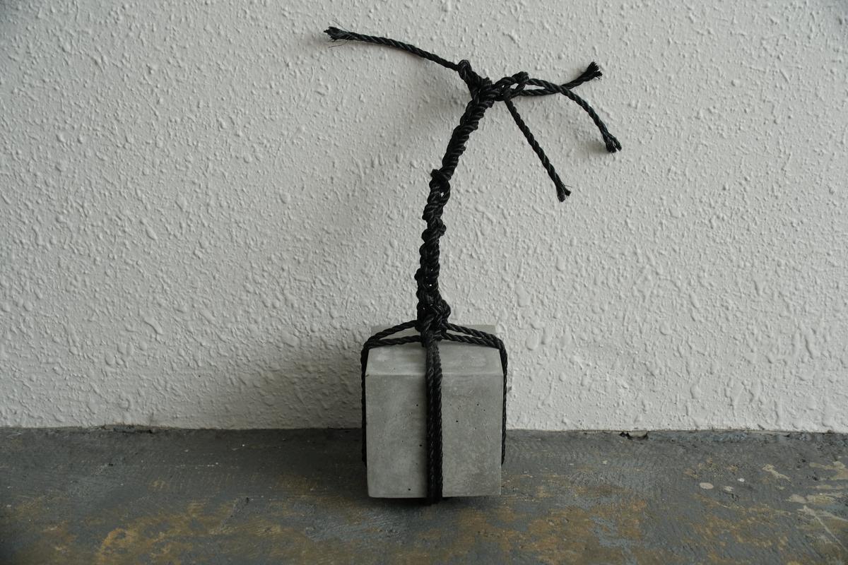 モルタル関守石｜大