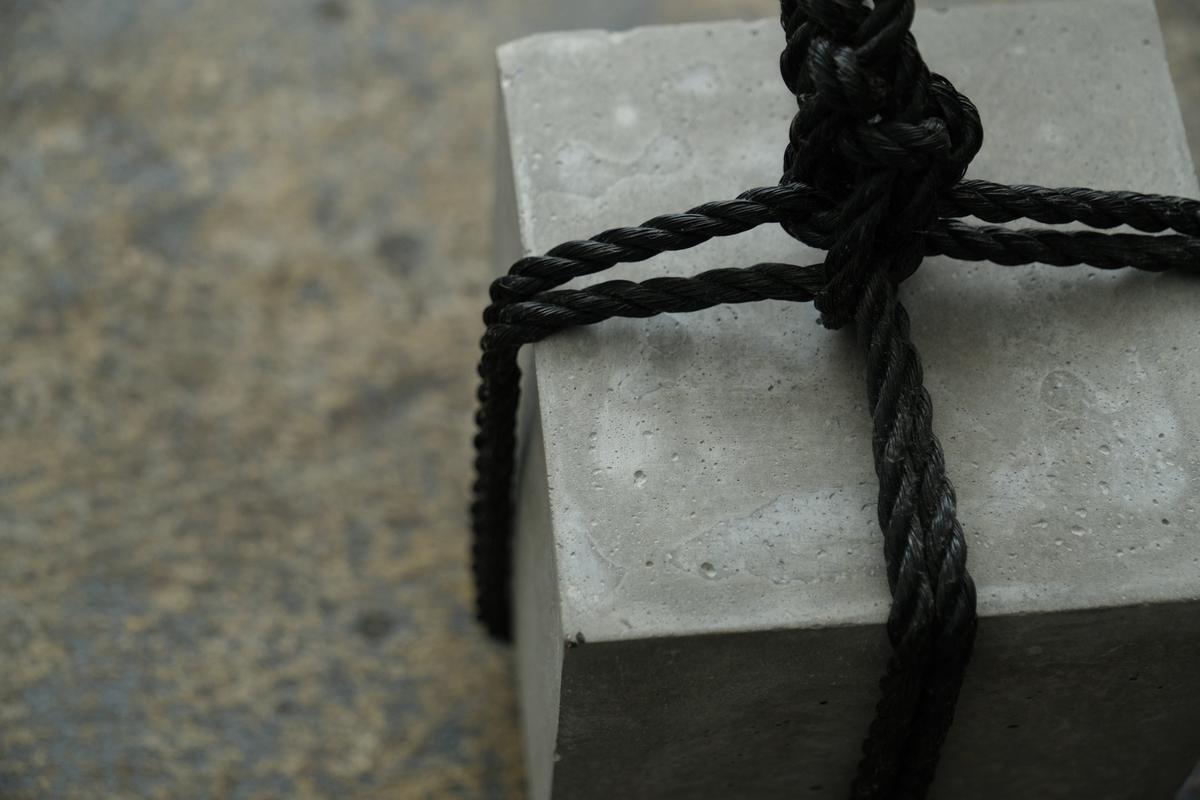 モルタル関守石｜大