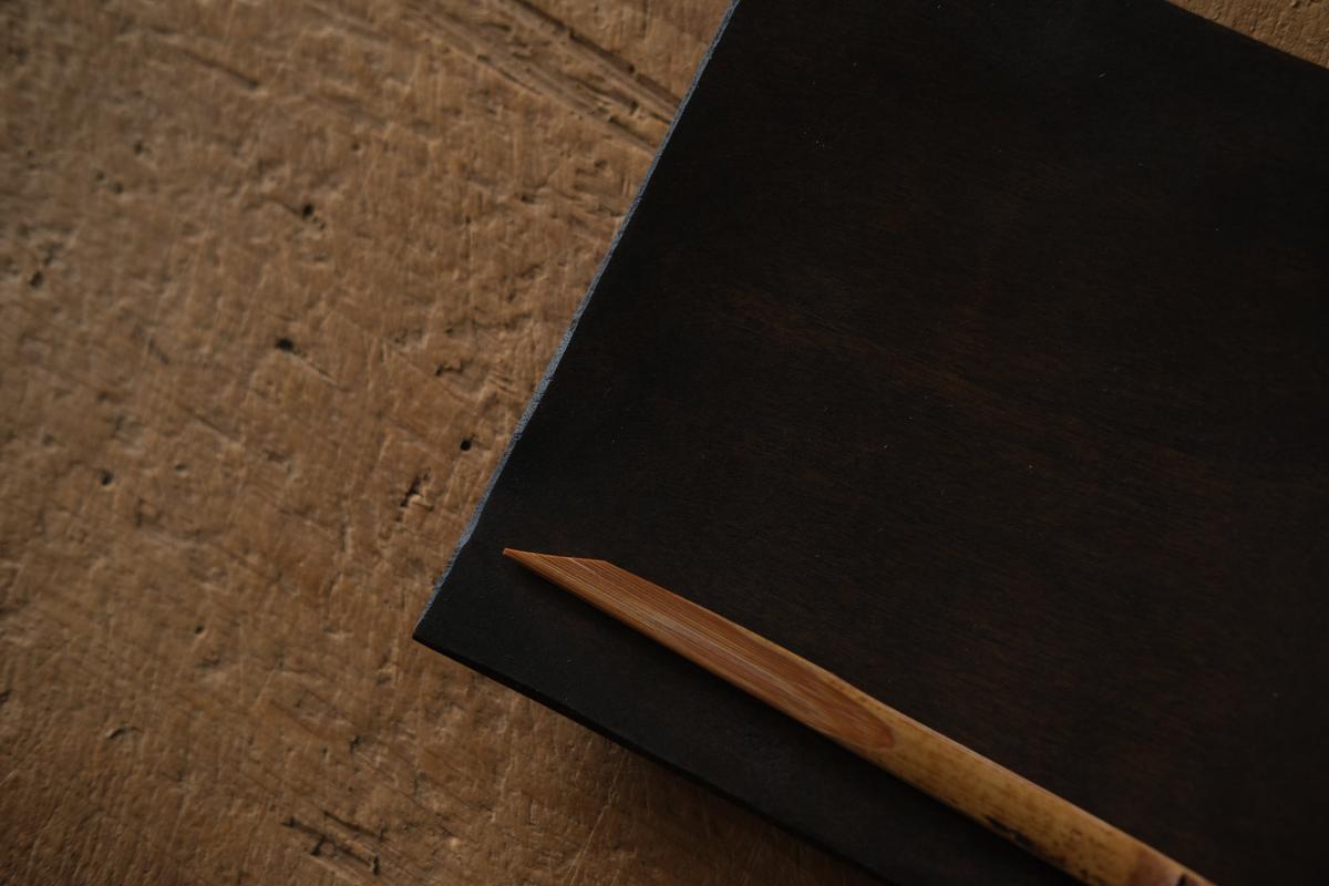 徒爾 角小皿4寸 サクラ・鉄媒染蜜蝋