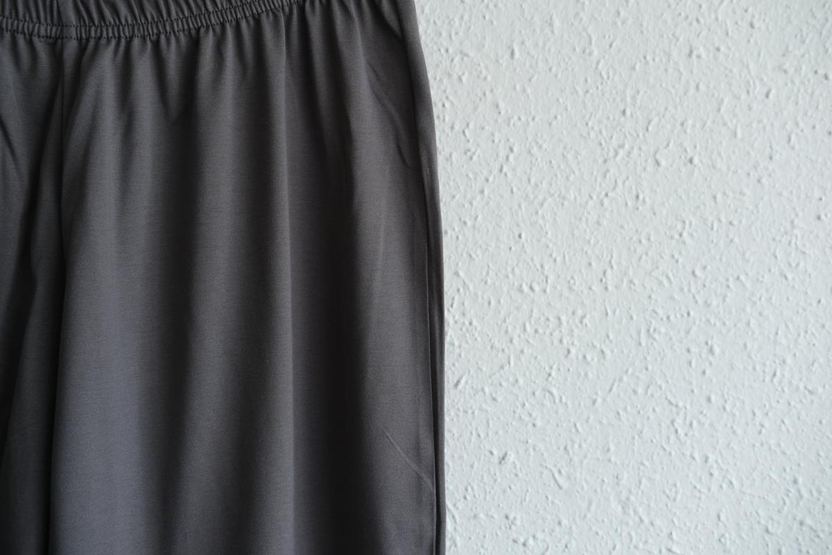 yohaku ドバイパンツ｜ツヤツヤ天竺素材 ダークグレー｜unisex freesize