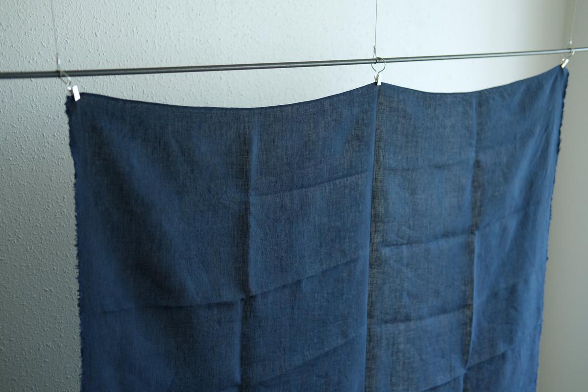 本藍染め麻風呂敷 大（無地） リネン・レピア織機