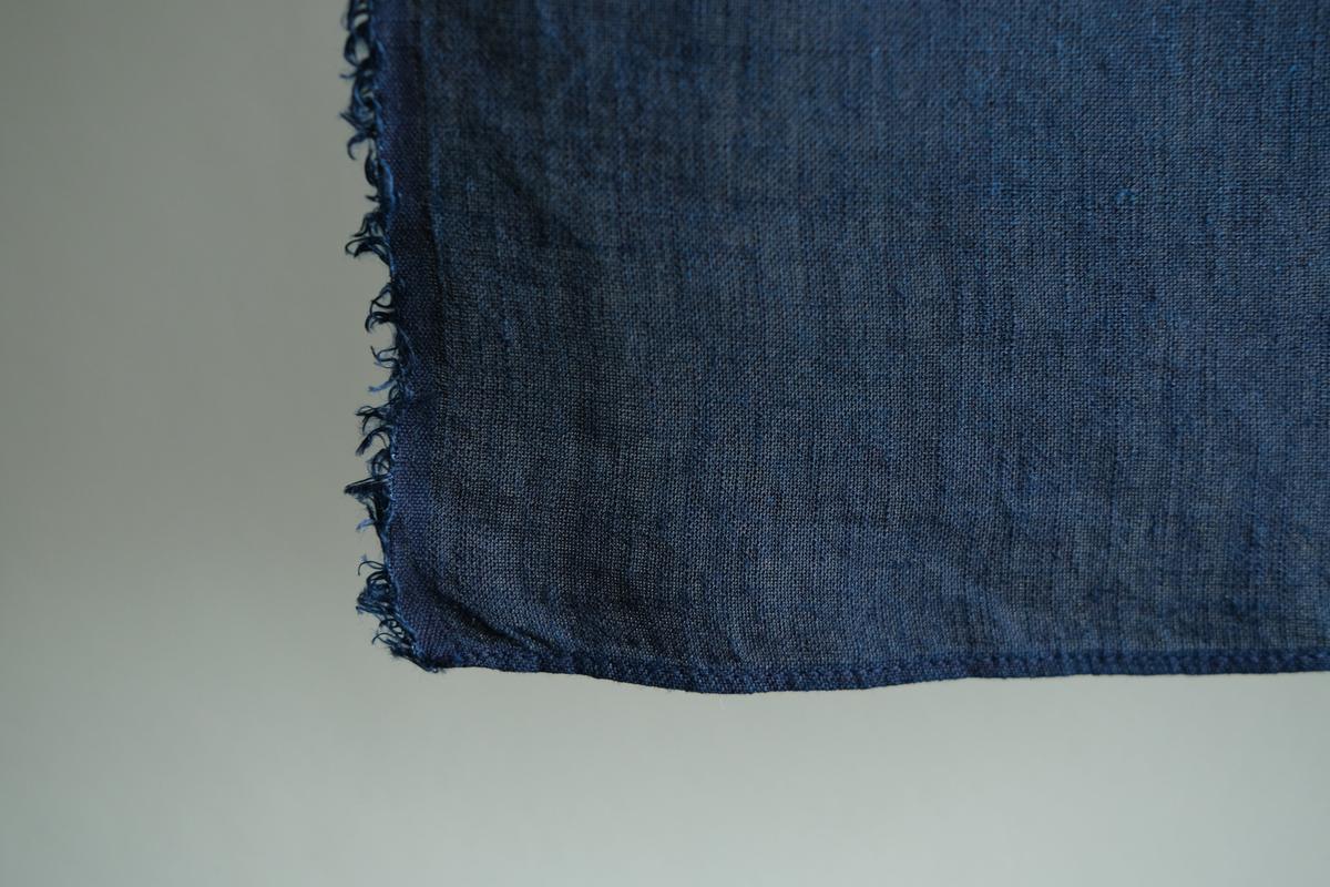 本藍染め麻風呂敷 大（無地） リネン・レピア織機