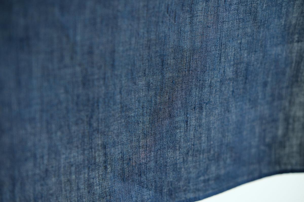 本藍染め麻風呂敷 大（無地） リネン・レピア織機