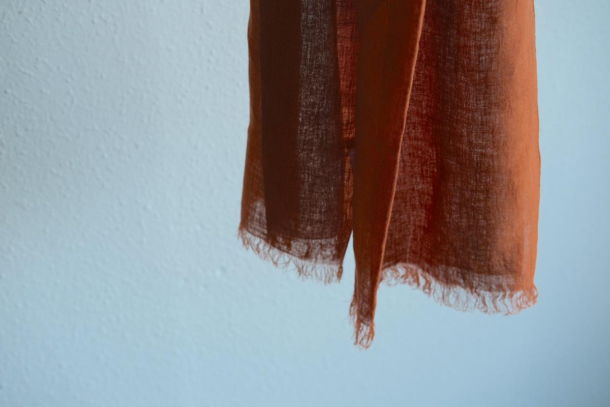 enrica 草木染めリネンストール｜teracotta