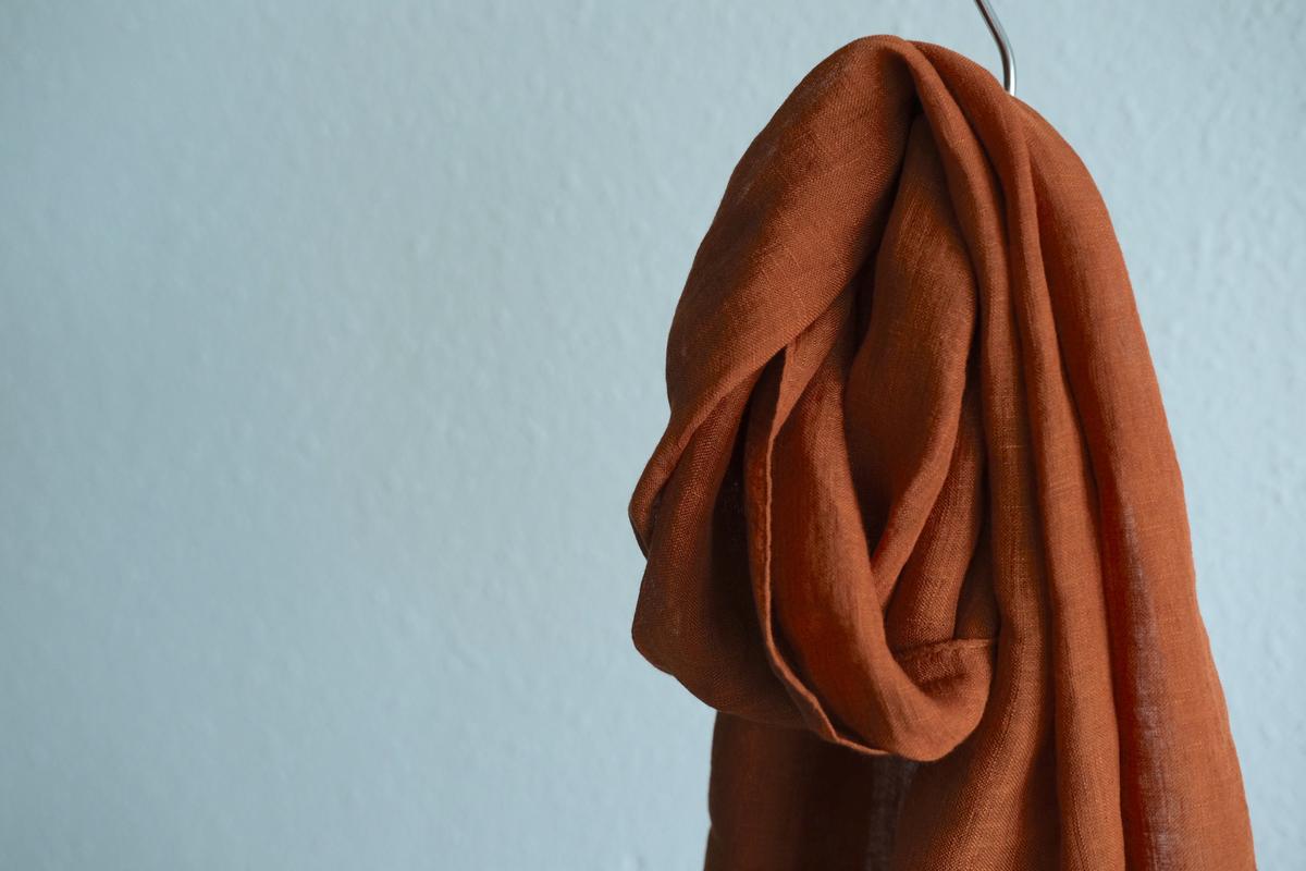 enrica 草木染めリネンストール｜teracotta