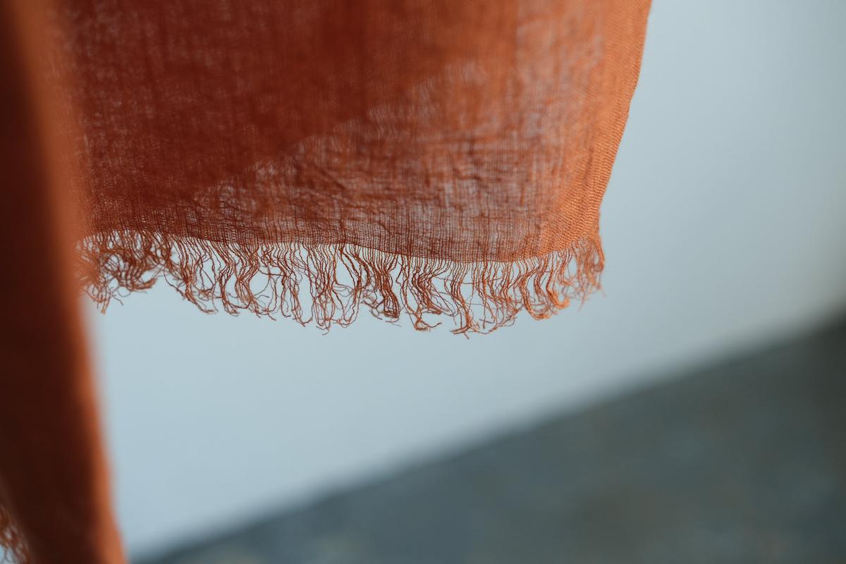 enrica 草木染めリネンストール｜teracotta